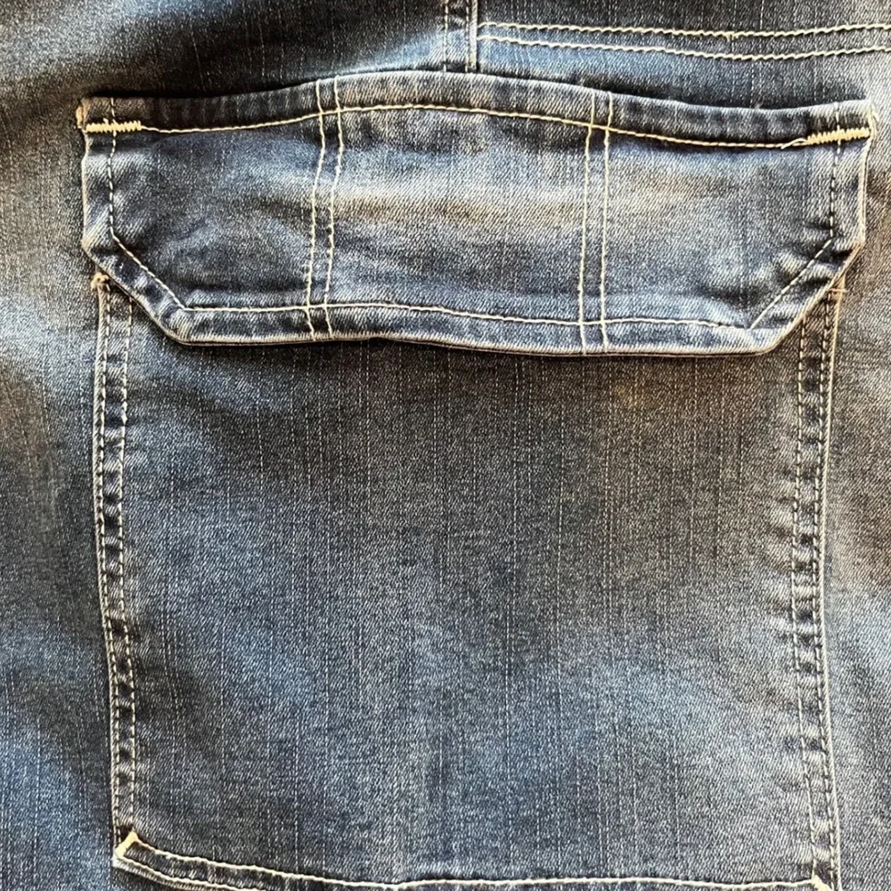 True Religion Cargo SN Straight Carpenter Jeans Med Wintry Wash 600876‎ Mens 28